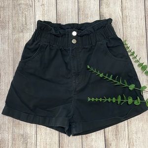 🌸 Clearance! 🌸 H&M Black High Rise Shorts Size 6